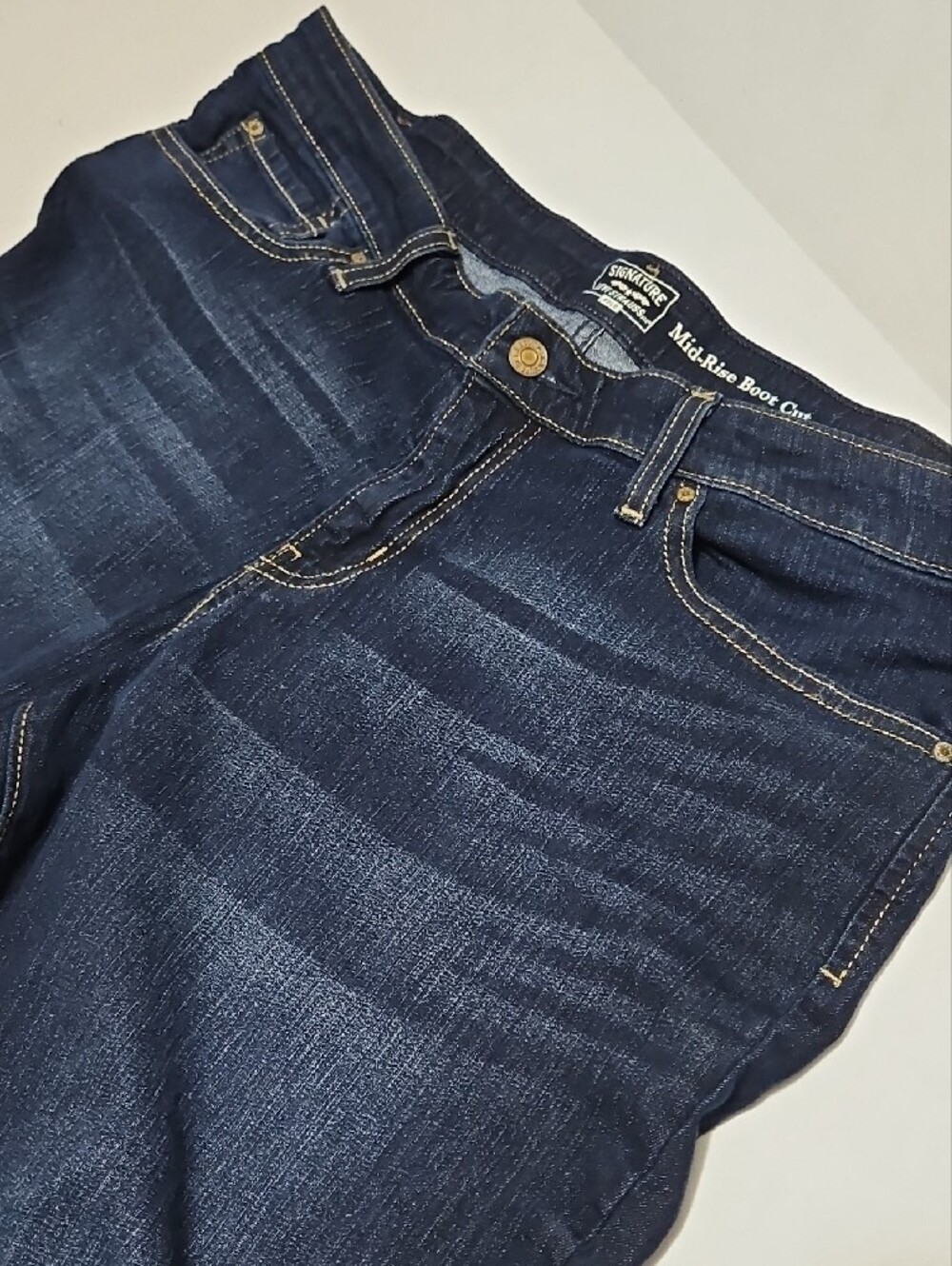 Levi's Dark Blue Mid Rise Bootcut Women's Stretch Jeans Size 20S 35x30 - Picture 3 of 13